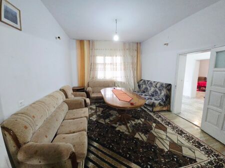 JEPET ME QERA KATI I PARE I NJE VILE PRIVATE NE SHKALLNUR