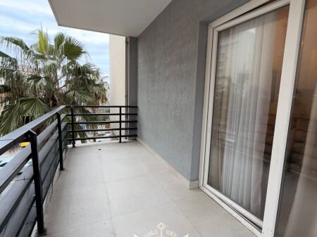 🏡 APARTAMENT ME QERA  • 1+1+Ballkon 💰 Çmimi: 350 € neto ✅ ☎️  📍 Lokacioni:Hotel Vivas Plazh,Durres