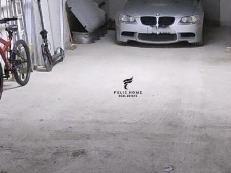 SHITET GARAZH 45.3 M2 KOMUNA E PARISIT 50.000 EURO