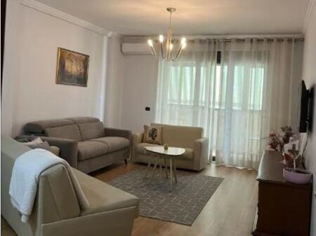 Appartamento 1+1 In Affitto in Via Qemal Stafa