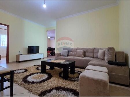 Apartament 2+1 me qera,Vlore
