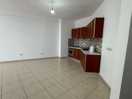 Apartment for rent in Astir