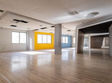 ZYRE ME QERA 1350 M2 ALI DEMI 13.500 EURO