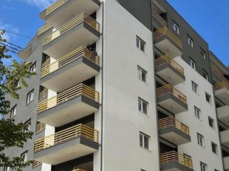 Jepet me qira apartament 1+1, 45,000 lekë - Laprakë