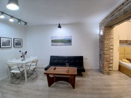 Apartment for rent HomeStudio- 📍Durres Street