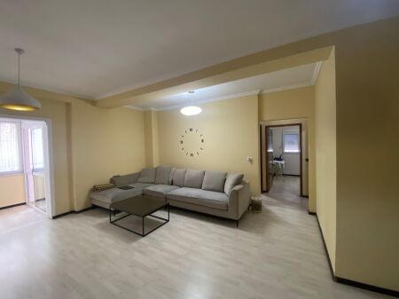 Super apartment 2+1+2, Hotel Queen, Paris Commune