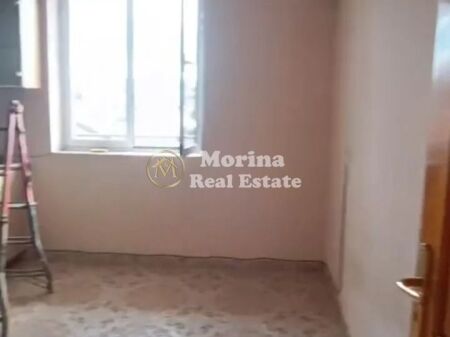 Qera | Shtëpi private 1 + 1 | Oxhaku | 300 €/muaj