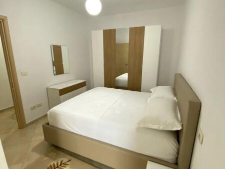 Jepet Me Qera Apartament 2+1+1 Ballkon