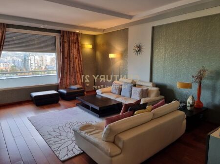 SI AFFITTA APPARTAMENTO 2+1+2 VICINO ALLO STADIO DINAMO