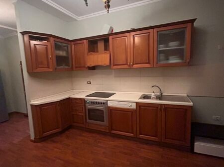 Apartament 2+1+ballkone tek Ami Event ne Bllok