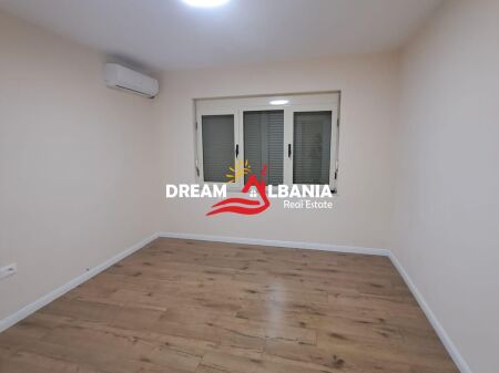 Jepet me qera apartament 2+1 per zyra, ne qender afer 9 Katesheve , Tirane (ID 42215473)

