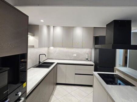 ✨ Penthouse 2+1+2 me qera