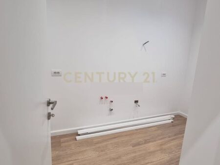 Appartamento 2+1+2 In Vendita nel Giardino Botanico