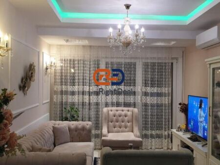 Alla Residenza Kodra e Diellit 1, Appartamento 2+1 Con Posto Auto In Affitto!!!