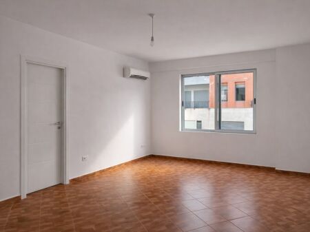 ZYRE ME QERA 70 M2 ASTIR 40.000 LEKE