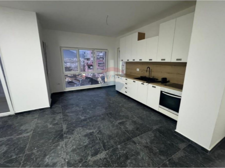 Appartamento in affitto 2+1+2 a Zogu i Zi