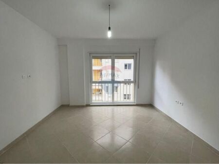 Shitet apartament 2+1 ,Rezidenca Euro-3D,Selite