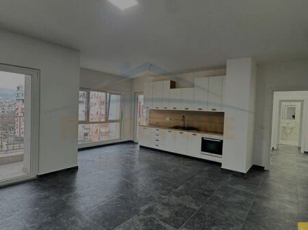 Qera, Apartament 2+1, Zogu Zi