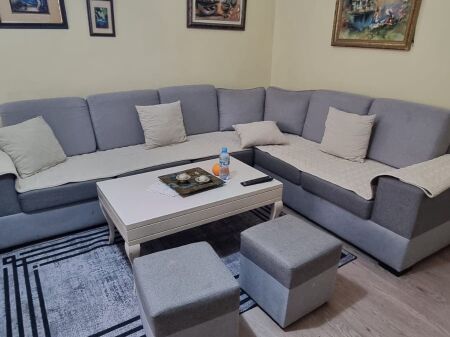 🏠In the 21 Dhjetorit area, near Hotel Mondial, for rent the 2nd floor of a 2+1 villa, furnished. 60,000 Leke