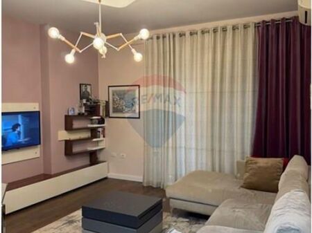 Affittasi appartamento 1+1 Via Hamdi Sina