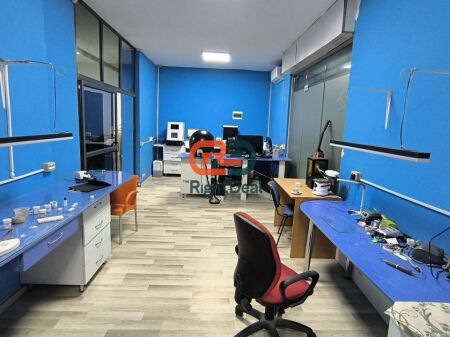 In Lapraka, Business Unit Ideal for Investment for Sale !!