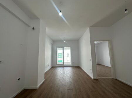 Apartament 1+1 me Ballkon Per Shitje Ne Ali Dem