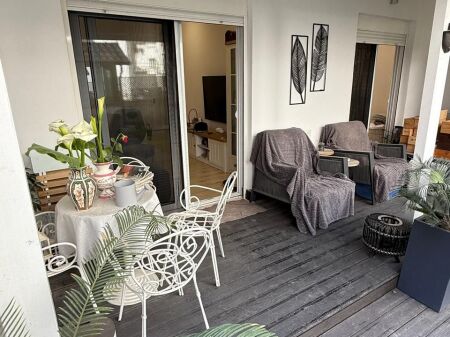 SHITET APARTAMENT 2+1 ME OBORR QERRET,NGJITUR ME HOTEL SUPREME