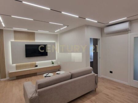 Apartament 2+1 Me Qira në Komuna e Parisit