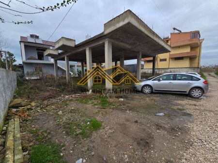 VENDESI CASA KARABINA 1 - PIANO TERRA A ISH KENETA DURRES IN VENDITA!