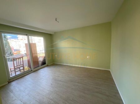 Rent, 3+1 Apartment for Offices, 9 Floors, Tirana.