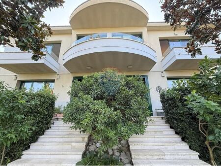 Vilë - Për Qira - Liqeni i Farkës, Tiranë(ID: 530181094-163)