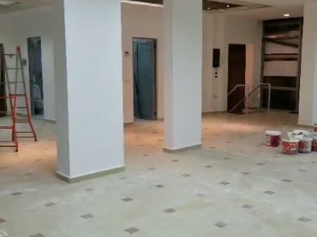 AMBIENT PER ZYRA 200 m2  MYSLYM SHYRI 2000 euro /bruto