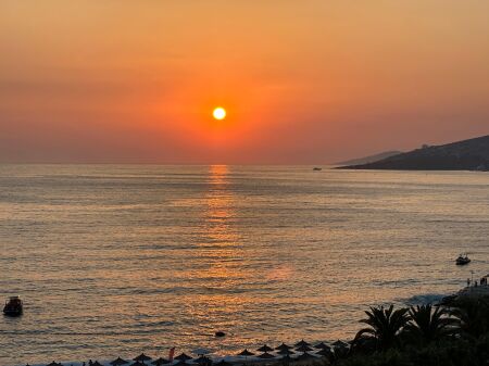 Papafingo per shitje me pamje ne  Sarande