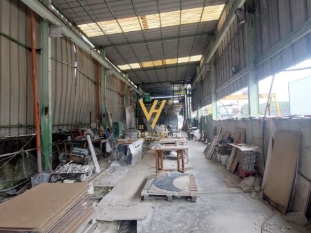 MAGAZZINO+TERRENO 2.800 M2 IN VENDITA A VORE 84.000.000 LEKE