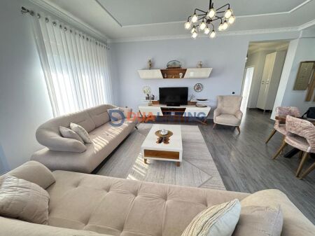 AFFITTASI APPARTAMENTO 3+1+2 CON POSTO AUTO VICINO AL GIARDINO BOTANICO !