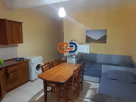 Ne Velipoje, Shiten 2 Apartamente 1+1, Me Planimetri Te Rregullt, Shume Prane Detit!!!