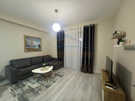 Qira, Apartament 1+1, Porcelan, Tiranë