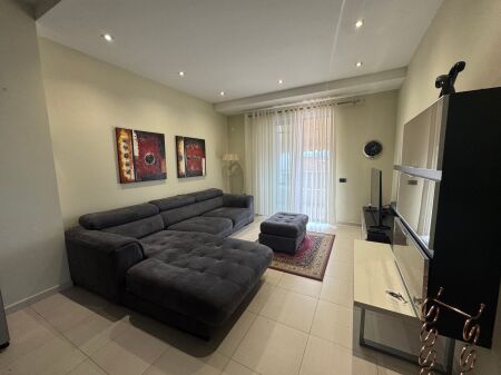 Appartamento 2+1 in affitto vicino al Complesso Halili!