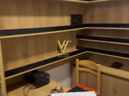 NEGOZIO IN AFFITTO 13 M2 IN PIAZZA WILLSON 25.000 LEKE