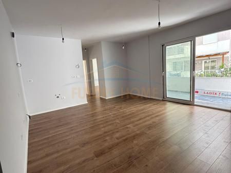 Shitet, Apartament 2+1+2, Rruga e Dajtit, Fresk