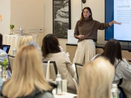 AMBIENT BIZNESI ME QIRA PER ZYRA - XHAMLLIK