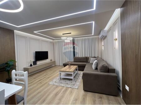 Dupleks me qera Qender