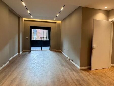 Apartment 1+1+ 1 parking space for rent in Xheluks Complex, Elbasan Street!