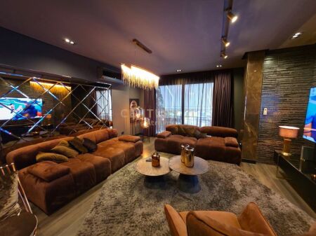 Villa di lusso in affitto a Vilat Amerikane