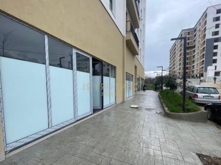 NJESI KOMERCIALE OPENSPACE PER SHITJE NE REZIDENCEN KINOBLOCK, PORCELAN