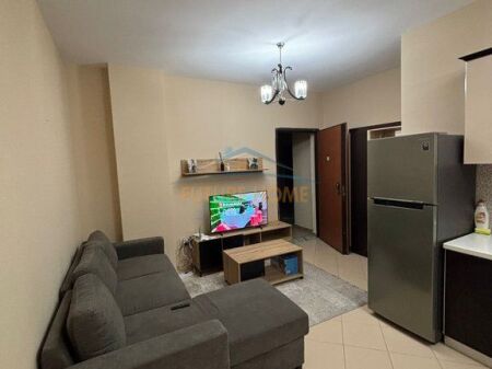 Shitet,Apartament 1+1, Liqeni i Thatë, Tiranë