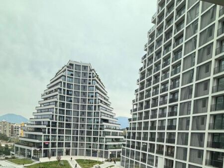 Japim me qira apartament 2+1+2 për zyra 🏢 📍 Lake View Residence, Liqeni i Tiranes