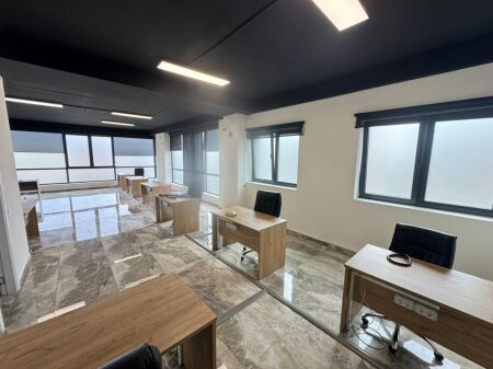 📣 Jepet me qira ambient biznesi 📍 Rruga “Teodor Keko”💰 Çmimi:4500 euro ne muaj