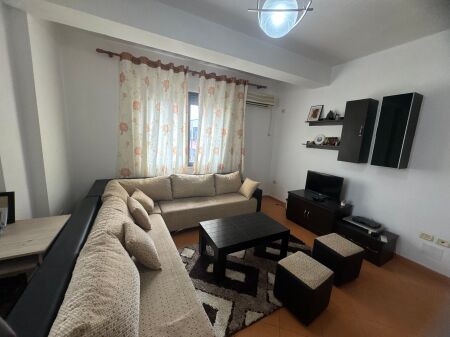 Apartament 1+1 me qira ne Yzberisht
