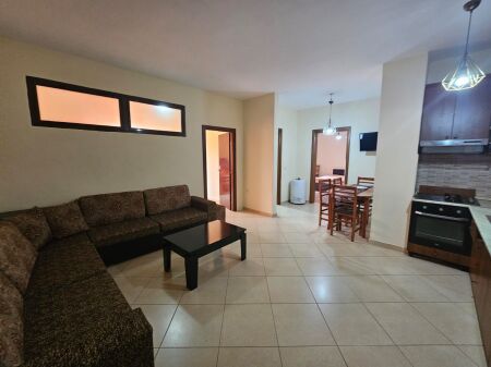 Apartament 2+1 per qera tek 5-Maji!